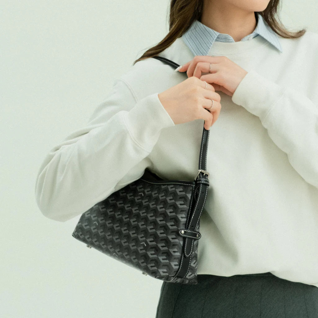 Nico Shoulder Bag – Burgundy Edition